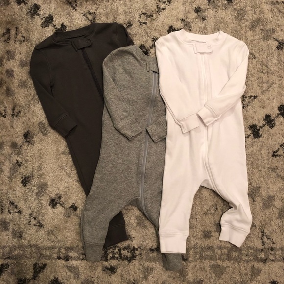 Primary Other - PRIMARY EXCELLENT CONDITION BABY ZIP ONESIES 6-9M